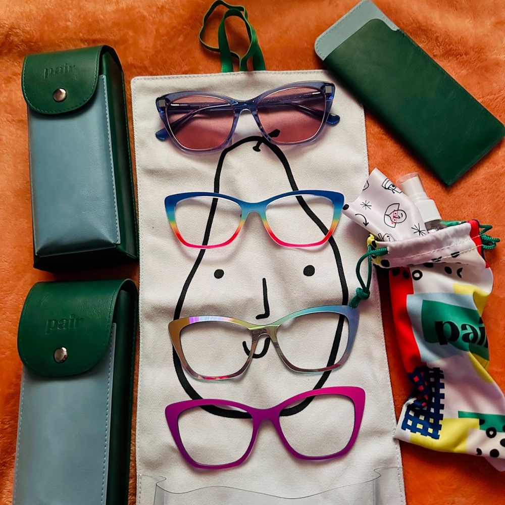 PAIR EYE-WARE Colorful Eyeglasses Set with Cases
